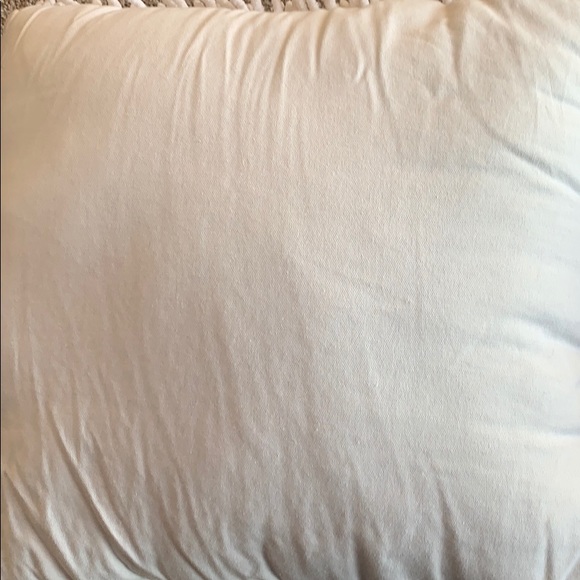 Decorative throw pillow - Picture 2 of 3